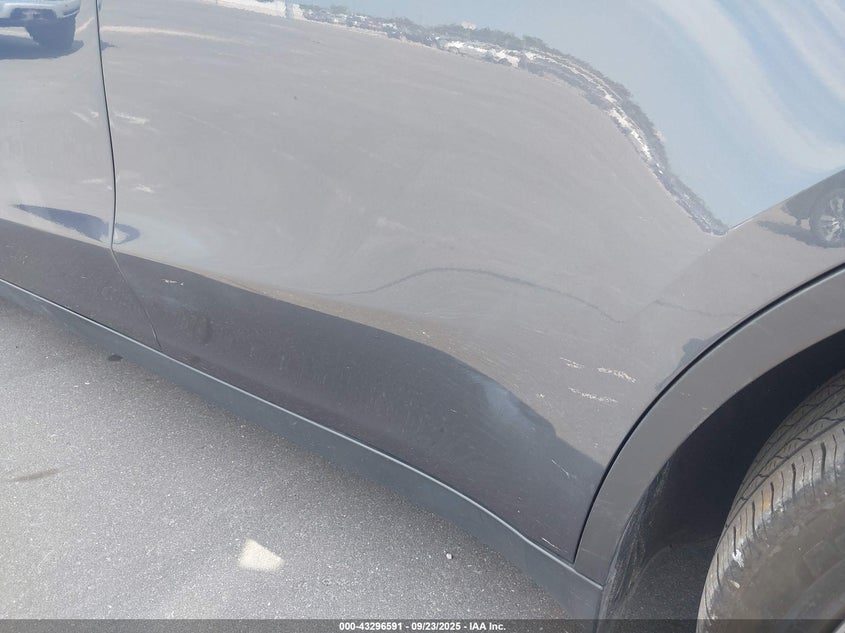 2023 Tesla Model Y Awd/Long Range Dual Motor All-Wheel Drive VIN: 7SAYGDEE8PF786011 Lot: 43296591