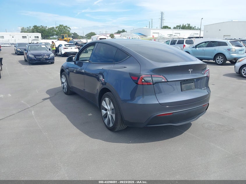 VIN 7SAYGDEE8PF786011 2023 TESLA MODEL Y AWD/LONG RANGE DUAL MOTOR ALL-WHEEL DRIVE