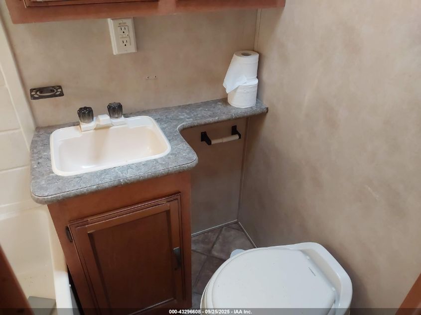 2013 Puma 30Fbss VIN: 4X4TPUF21DP045318 Lot: 43296608