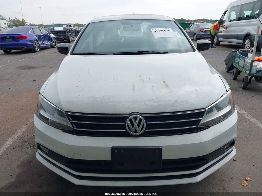 2016 VOLKSWAGEN JETTA 1.8T SPORT - 3VWD17AJ7GM416078