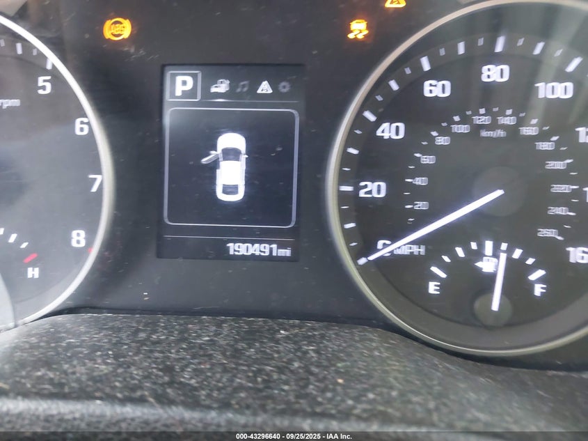 2018 HYUNDAI ELANTRA SEL - 5NPD84LF7JH373266