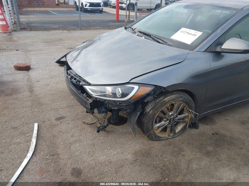 2018 HYUNDAI ELANTRA SEL - 5NPD84LF7JH373266