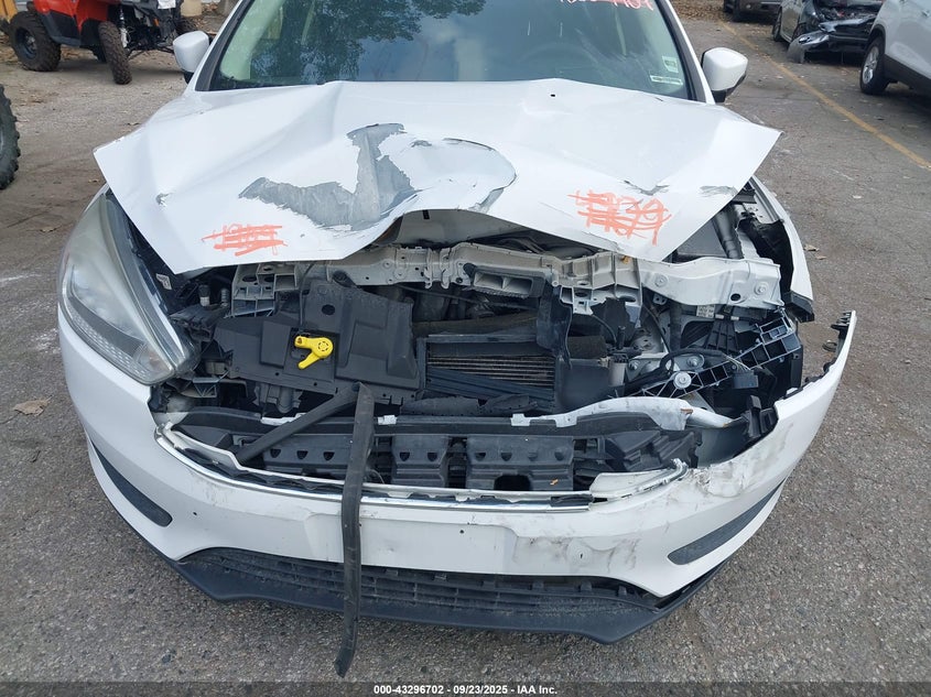 2017 FORD FOCUS SE - 1FADP3K21HL233138