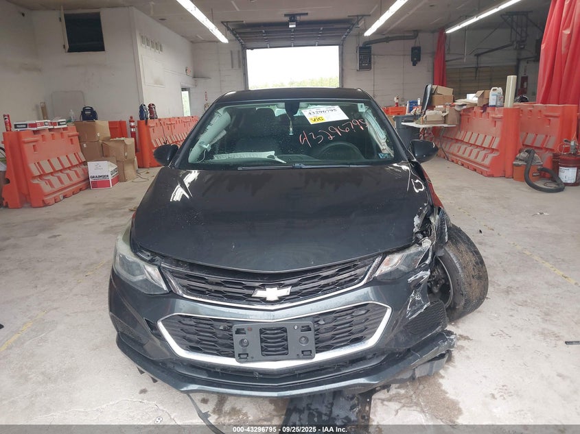 2018 CHEVROLET CRUZE LT AUTO - 1G1BE5SM3J7102966