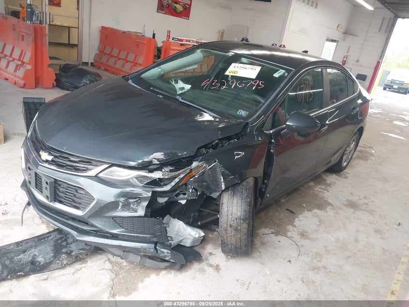2018 CHEVROLET CRUZE LT AUTO - 1G1BE5SM3J7102966