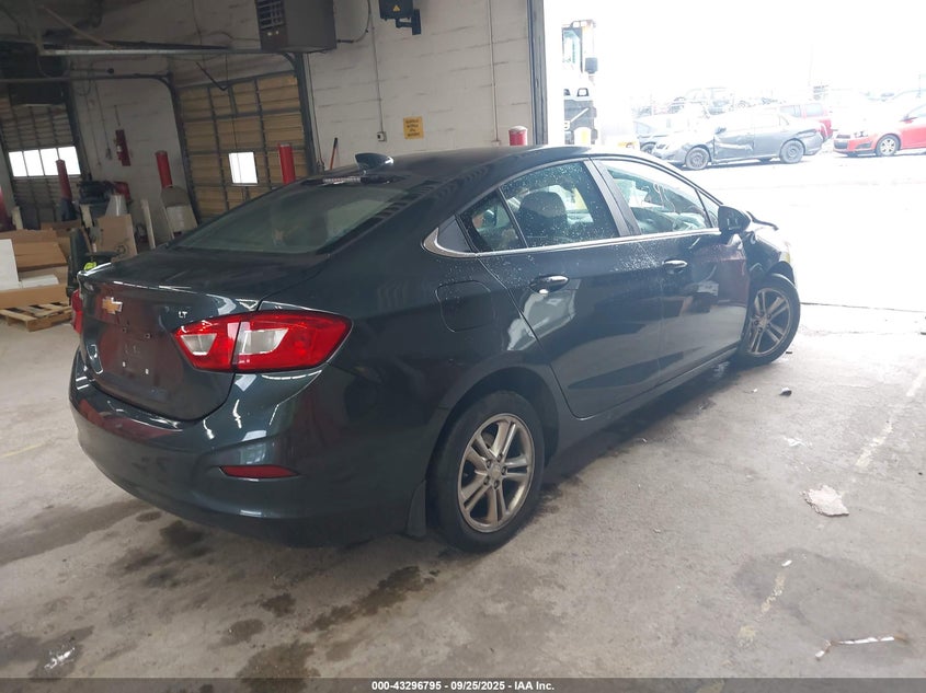 2018 CHEVROLET CRUZE LT AUTO - 1G1BE5SM3J7102966