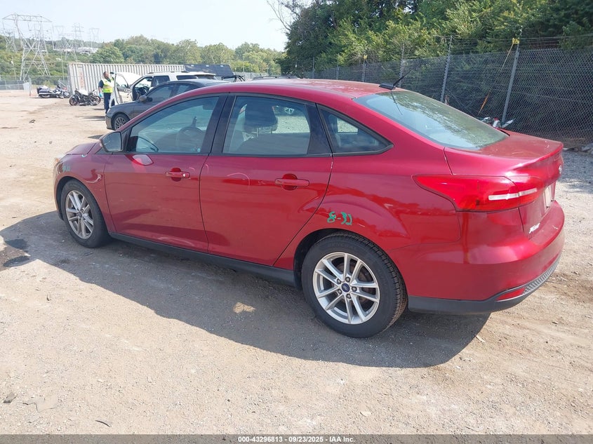 2016 FORD FOCUS SE - 1FADP3F22GL370999