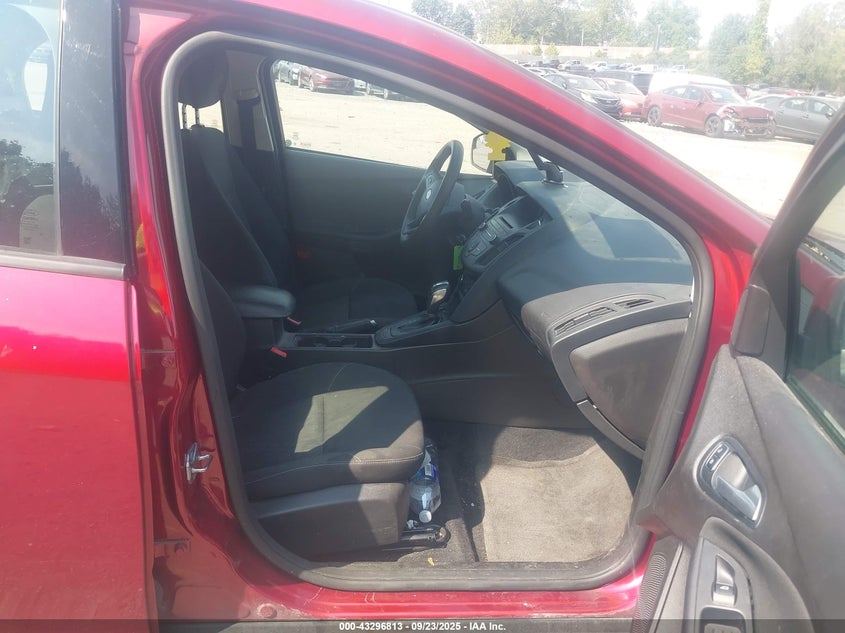 2016 FORD FOCUS SE - 1FADP3F22GL370999