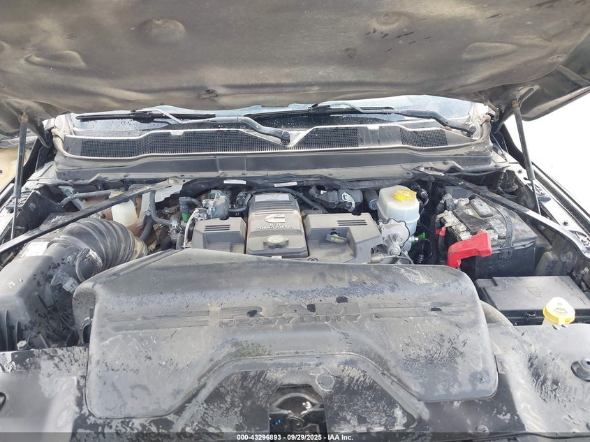 2021 Ram 3500 Laramie 4X4 8' Box VIN: 3C63RRJLXMG504922 Lot: 43296893