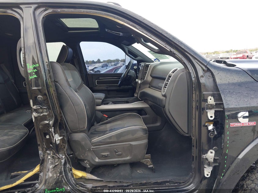 2021 Ram 3500 Laramie 4X4 8' Box VIN: 3C63RRJLXMG504922 Lot: 43296893