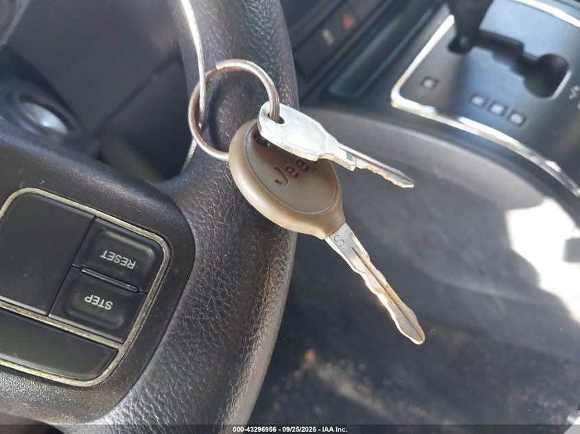 1C4NJPBA1GD547928 2016 JEEP LIBERTY (PATRIOT) photo no. 11