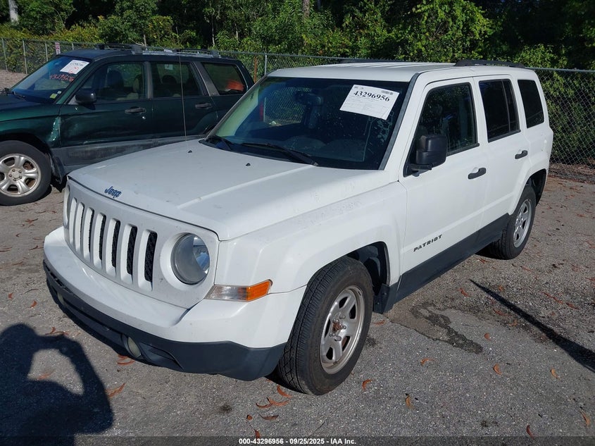 1C4NJPBA1GD547928 2016 JEEP LIBERTY (PATRIOT) photo no. 2
