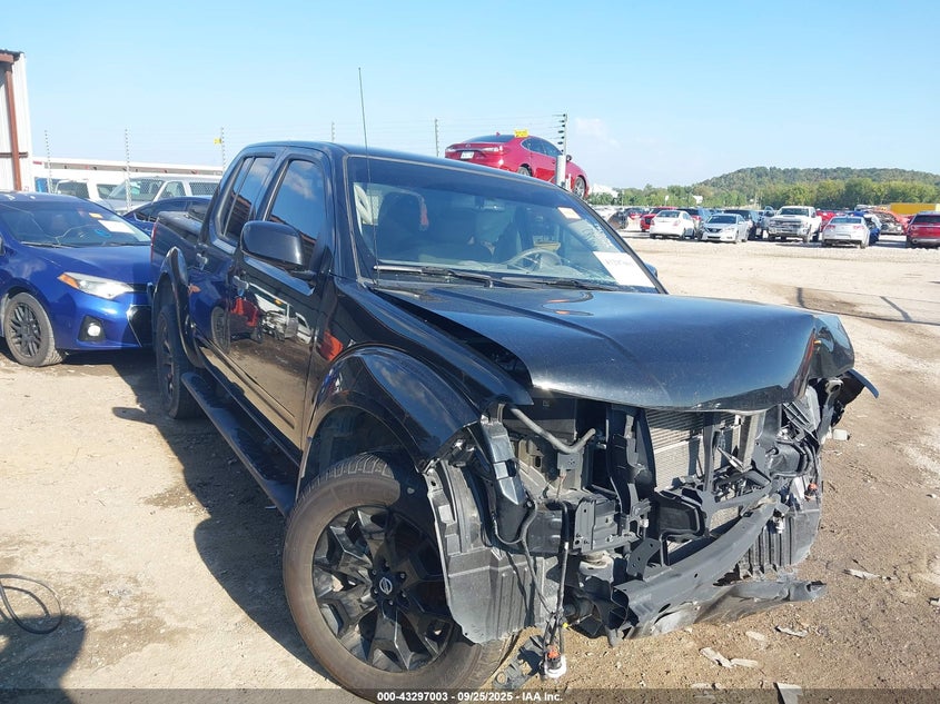 NISSAN FRONTIER SV 4X4