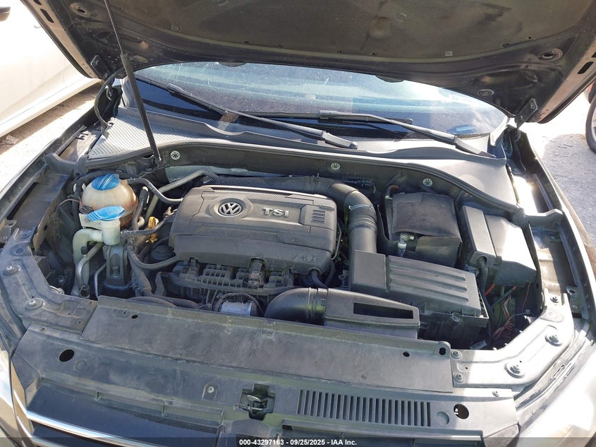 2015 VOLKSWAGEN PASSAT 1.8T SE 1VWBS7A32FC003264