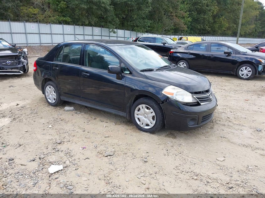 NISSAN VERSA 1.8S