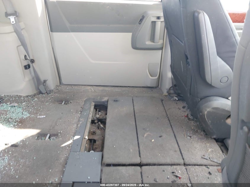 2009 Chrysler Town & Country Touring VIN: 2A8HR54199R512277 Lot: 43297307