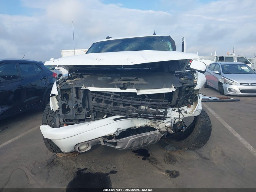 2005 Chevrolet Suburban 1500 Z71 VIN: 3GNFK16Z85G214938 Lot: 43297341