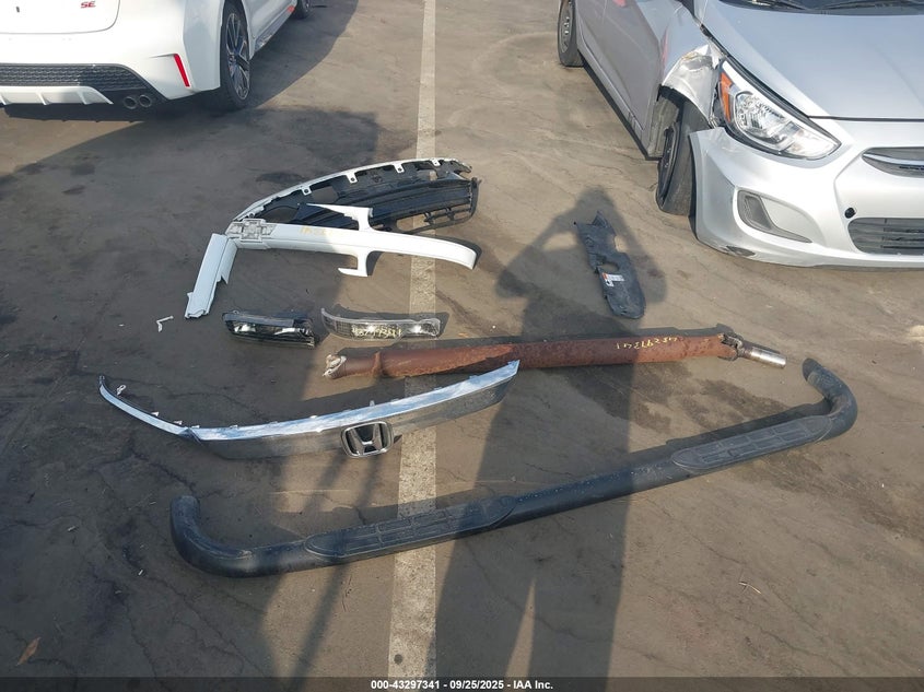 2005 Chevrolet Suburban 1500 Z71 VIN: 3GNFK16Z85G214938 Lot: 43297341