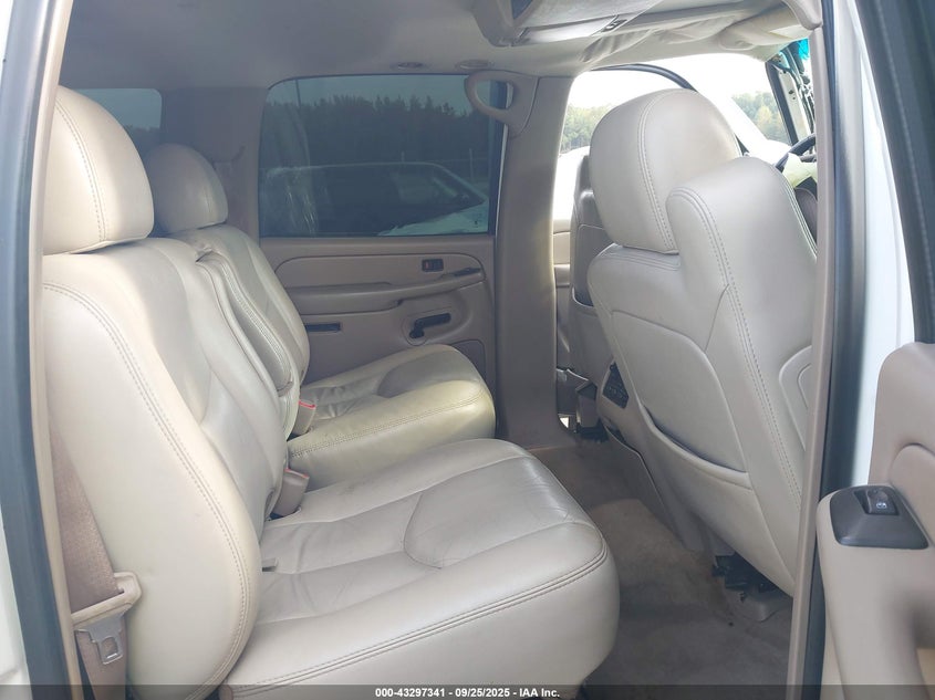 2005 Chevrolet Suburban 1500 Z71 VIN: 3GNFK16Z85G214938 Lot: 43297341