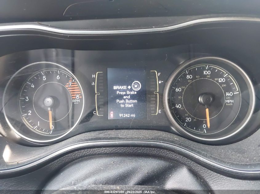 2019 Jeep Cherokee Latitude Plus 4X4 VIN: 1C4PJMLX7KD375312 Lot: 43297359