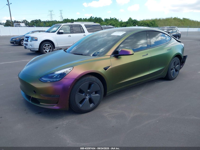 5YJ3E1EA9NF324627 2022 Tesla Model 3 Rear-wheel Drive Purple