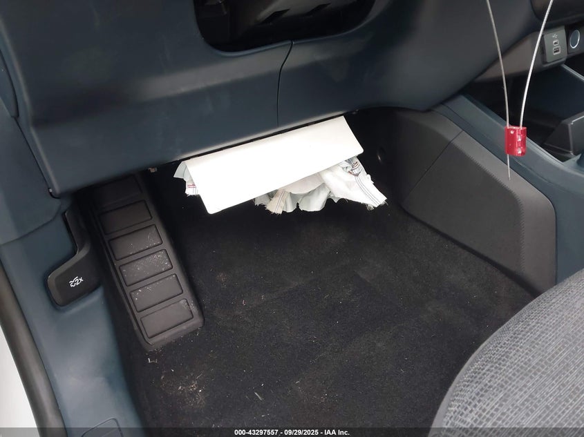 2025 Ford Maverick Xl VIN: 3FTTW8A39SRA92814 Lot: 43297557