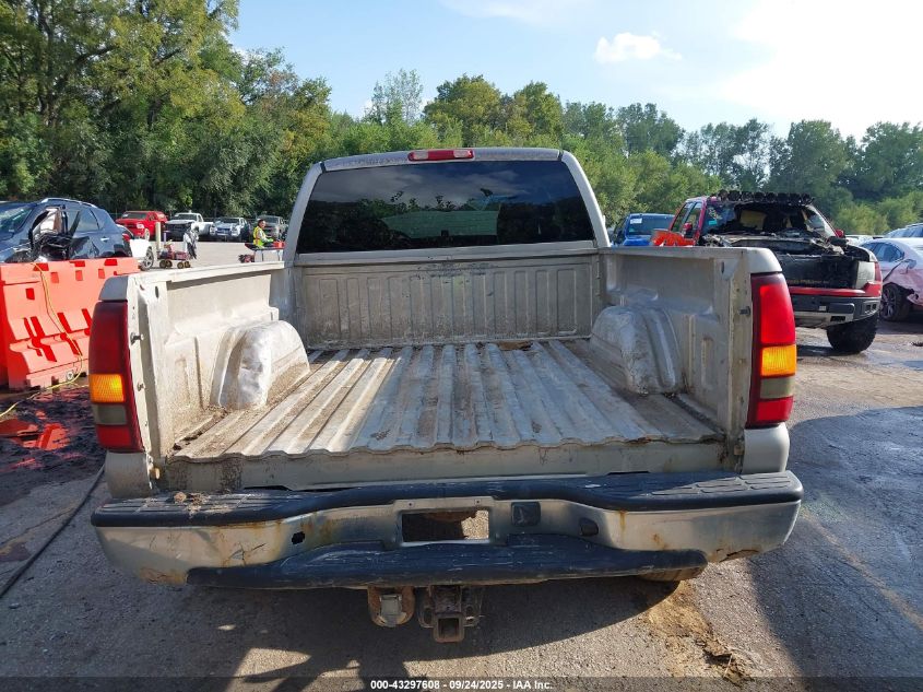 2005 Chevrolet Silverado 1500 Z71 VIN: 2GCEK19B851288808 Lot: 43297608