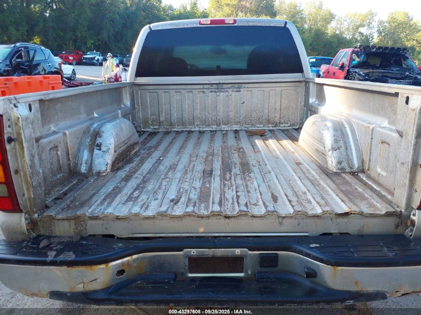 2005 Chevrolet Silverado 1500 Z71 VIN: 2GCEK19B851288808 Lot: 43297608