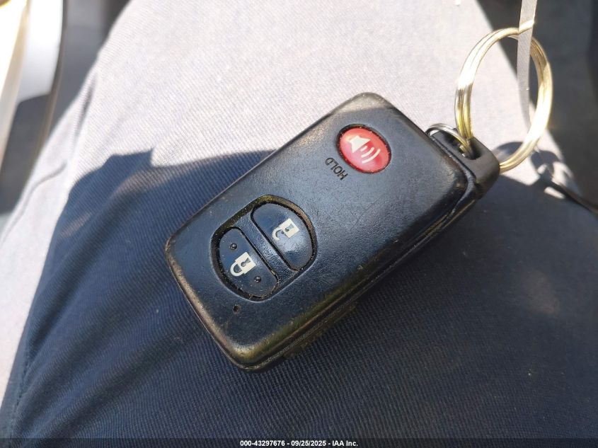 2011 Toyota Prius Two VIN: JTDKN3DUXB1370779 Lot: 43297676