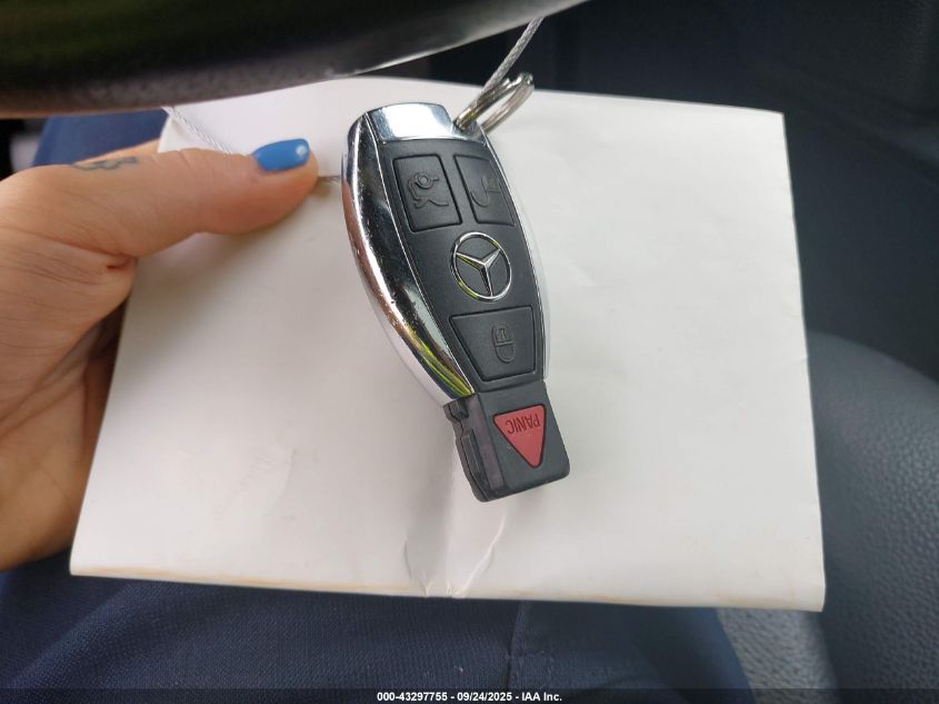 2012 Mercedes-Benz C 300 Luxury 4Matic VIN: WDDGF8BB6CR228097 Lot: 43297755