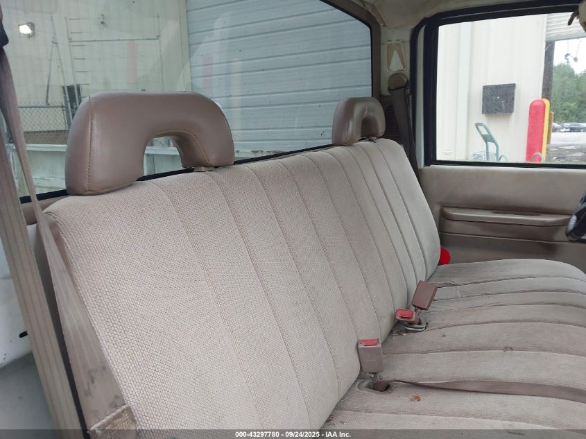 1993 Chevrolet Gmt-400 C1500 VIN: 1GCEC14H4PZ192919 Lot: 43297780