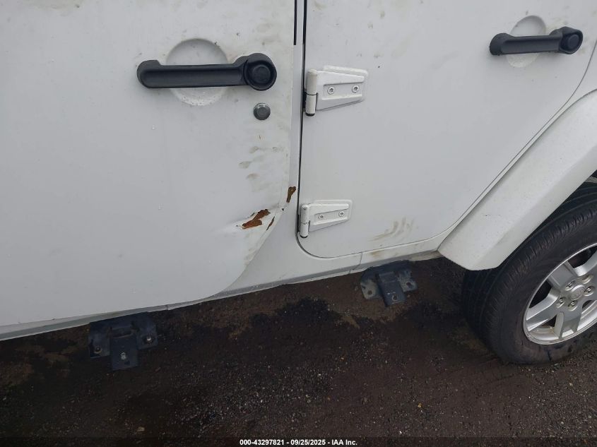 2012 Jeep Wrangler Unlimited Sahara VIN: 1C4BJWEG7CL110898 Lot: 43297821