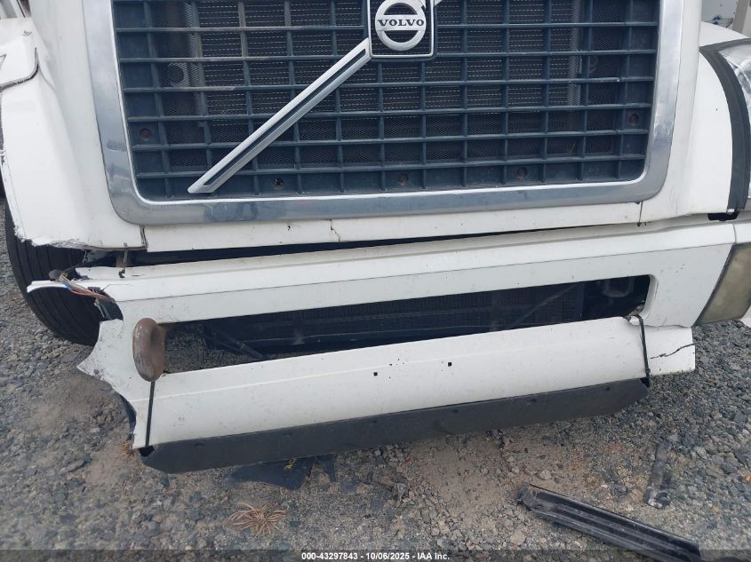 2010 Volvo Vn Vnl VIN: 4V4NC9TH6AN286528 Lot: 43297843