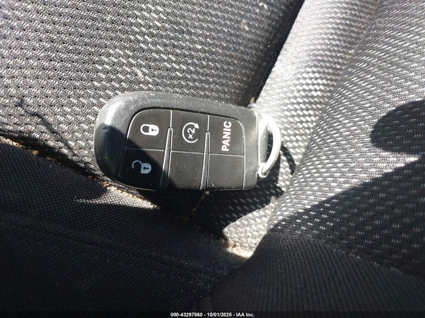 2015 JEEP RENEGADE LATITUDE ZACCJBBT0FPC45087