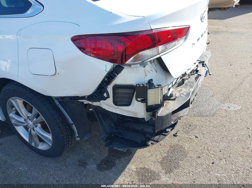 2018 HYUNDAI SONATA SEL - 5NPE34AF1JH660317