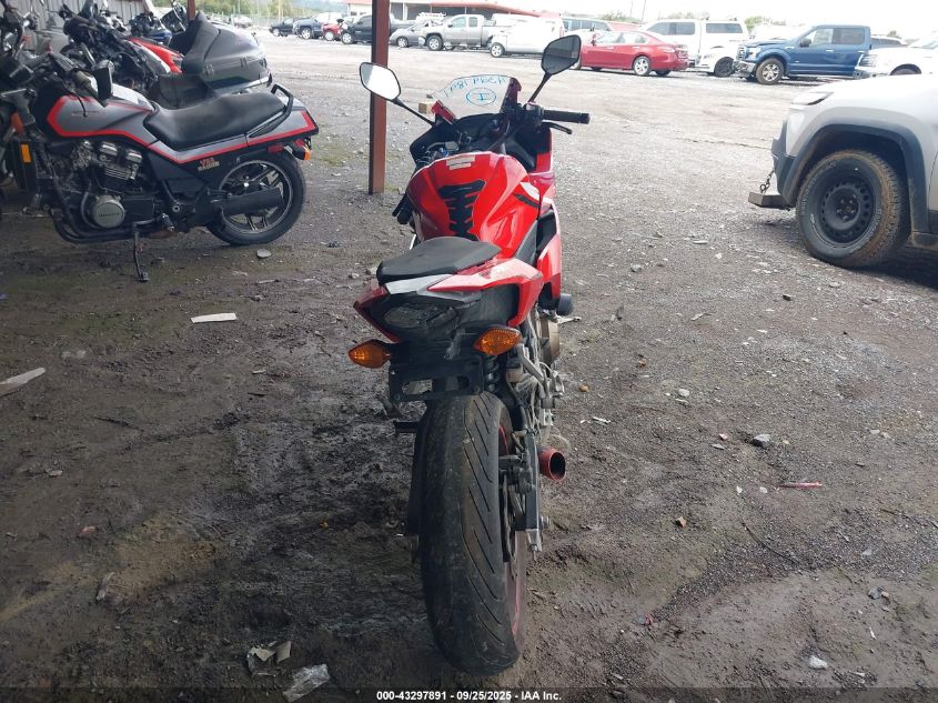 2016 Honda Cbr500 R VIN: MLHPC4463G5300069 Lot: 43297891