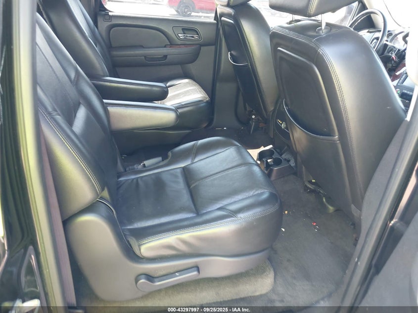 2007 Chevrolet Suburban 1500 Ltz VIN: 1GNFK16307R270435 Lot: 43297997