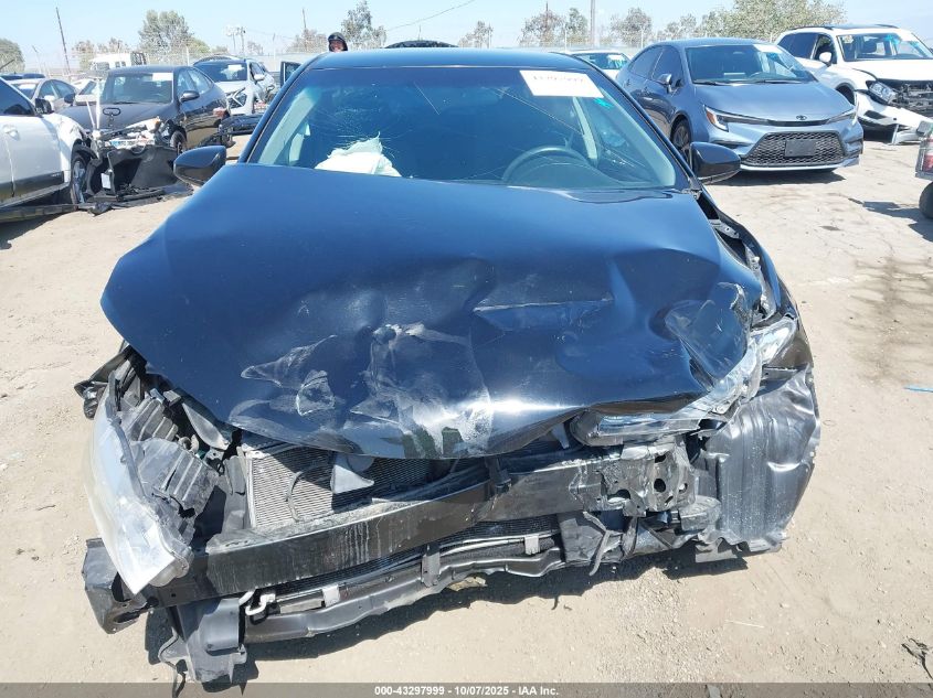 2017 Toyota Camry Le VIN: 4T1BF1FK2HU417643 Lot: 43297999