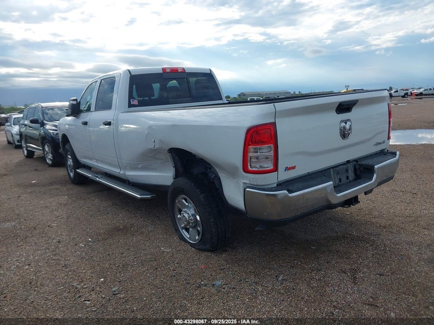 Vin: 3c6ur5hj2rg417928, lot: 43792687, ram 2500 tradesman 20243