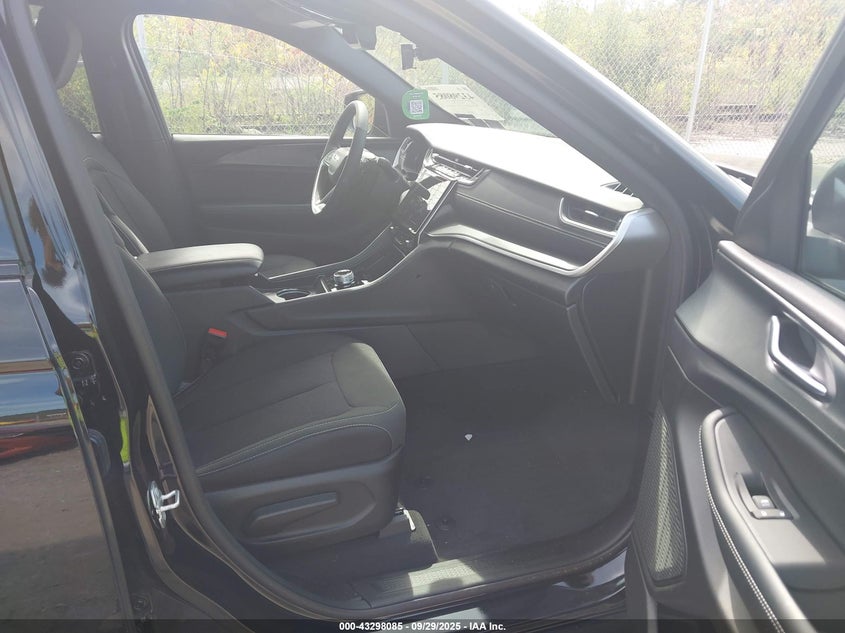 1C4RJHAG3SC309056 2025 JEEP GRAND CHEROKEE photo no. 5