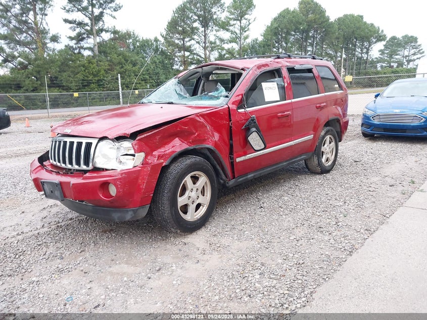 1J8HS58N85C545498 2005 JEEP GRAND CHEROKEE photo no. 2