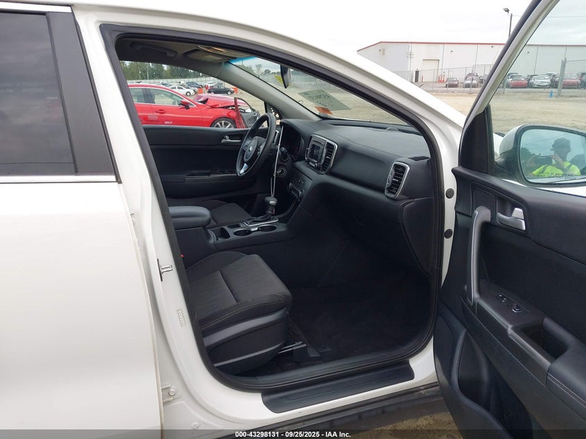 2019 KIA SPORTAGE LX - KNDPMCAC0K7499650