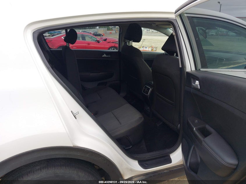 2019 KIA SPORTAGE LX - KNDPMCAC0K7499650