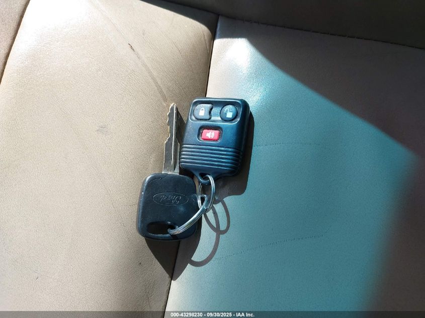 2003 Ford Escape Limited VIN: 1FMCU94103KE14781 Lot: 43298230