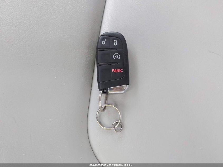 2016 JEEP RENEGADE LIMITED - ZACCJBDT6GPC51796