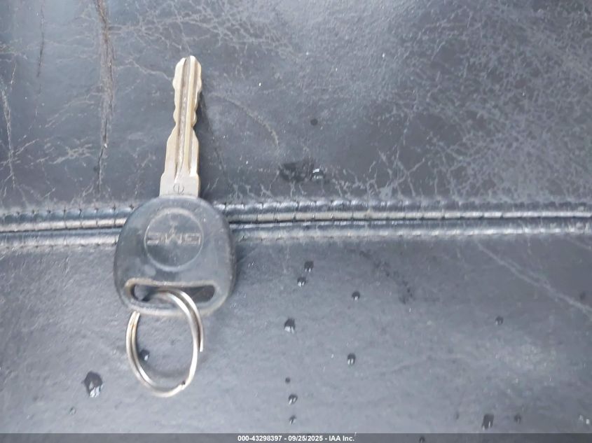 2007 GMC Yukon Denali VIN: 1GKFK63817J378586 Lot: 43298397