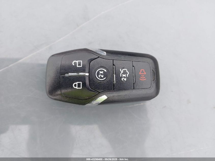 2013 Ford Fusion Titanium VIN: 3FA6P0K94DR261290 Lot: 43298400