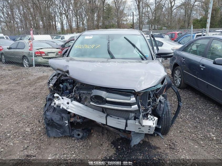 2017 Toyota Highlander Le VIN: 5TDBZRFH7HS435574 Lot: 43298451