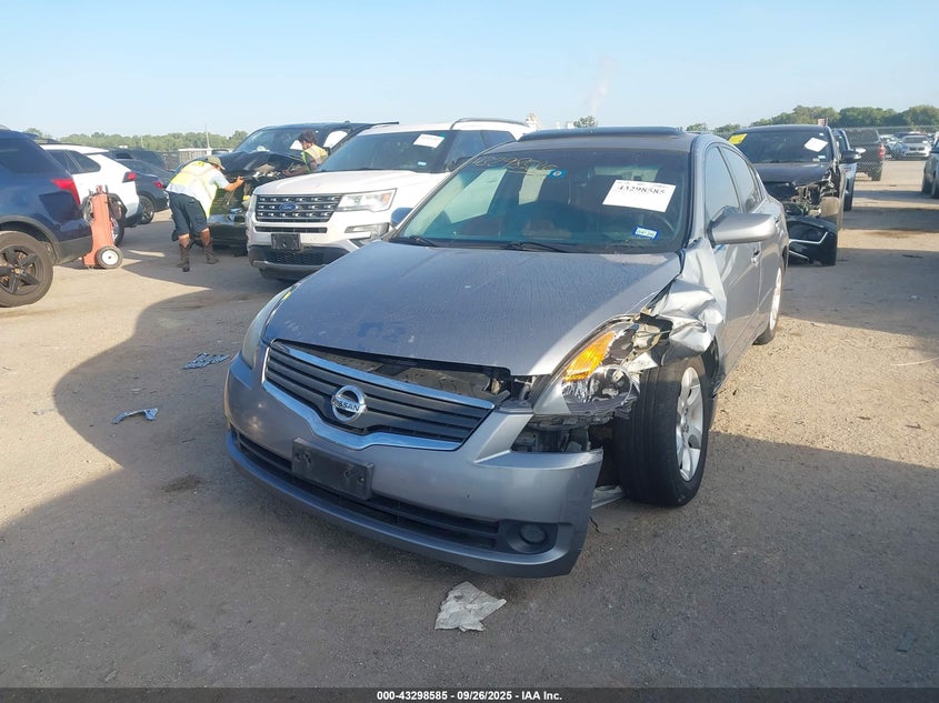 1N4AL21E78N488370 2008 NISSAN ALTIMA photo no. 2