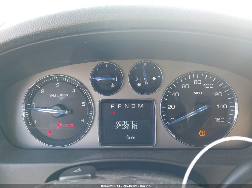 2007 Cadillac Escalade Standard VIN: 1GYFK63847R352135 Lot: 43298714